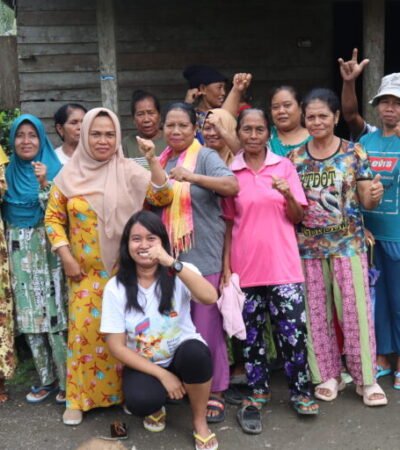 Petani Pemilik Lahan Kontan Amanah 768x512 1 400x450