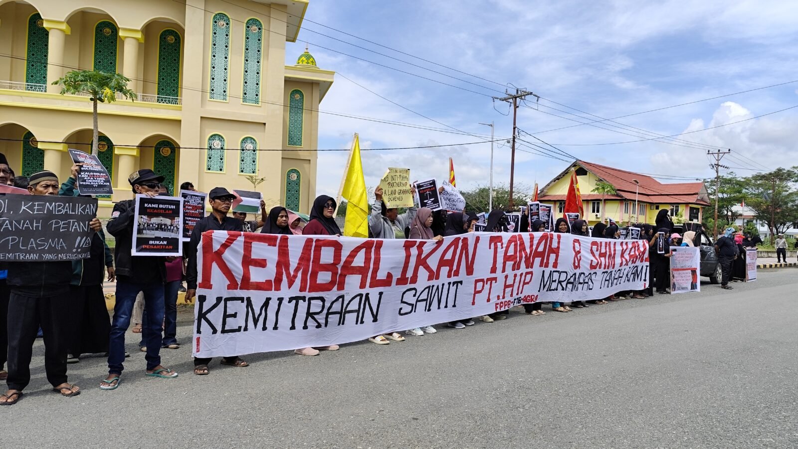 Dari Tanah ke Jeruji: Laporan Investigatif Kriminalisasi Petani dalam Skema Sawit di Buol img 20250506 095536